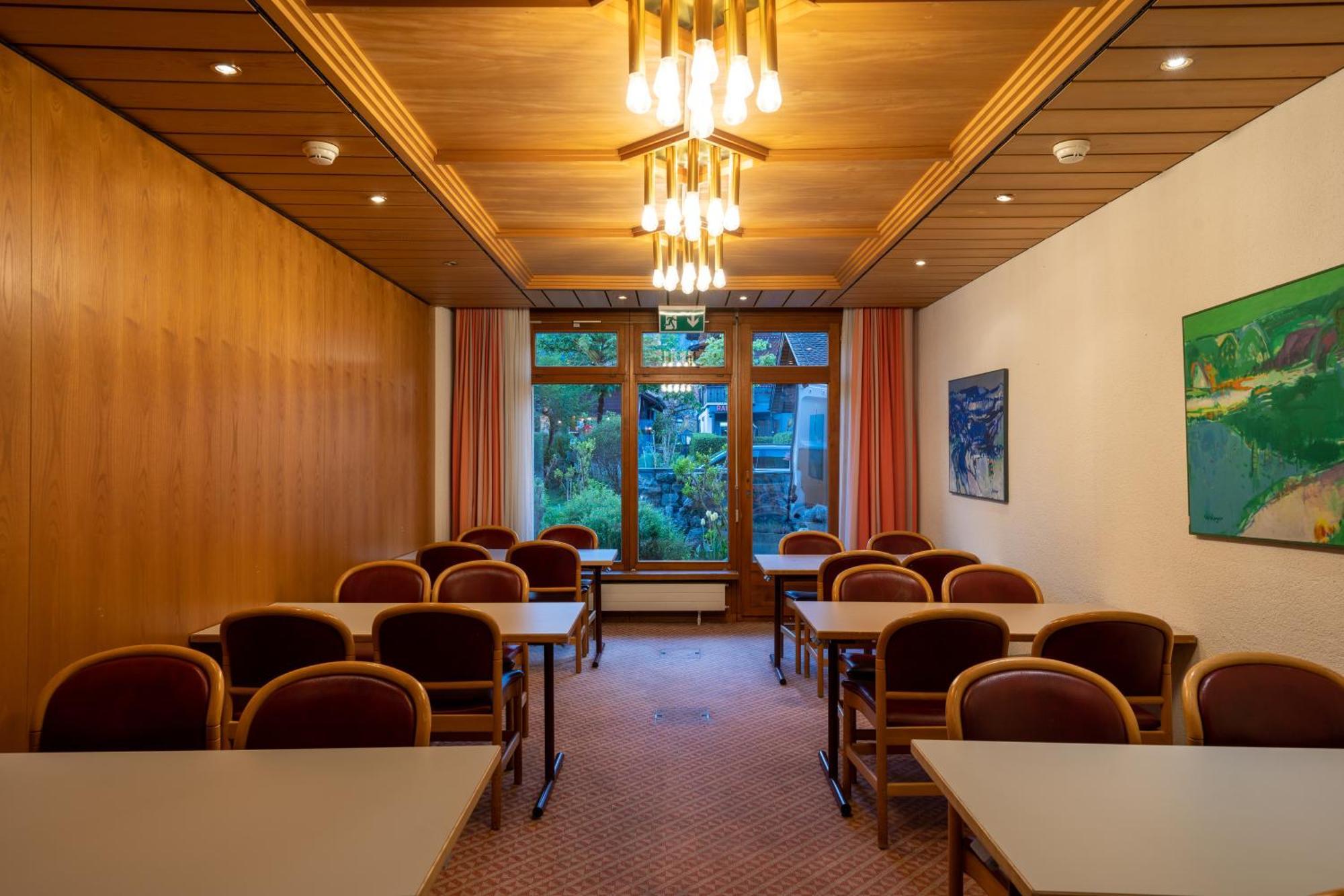 Aparthotel Aeschipark Aeschi Bei Spiez
